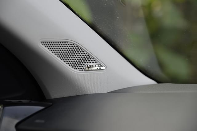 Speaker Image - 9652