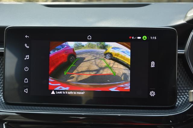 Infotainment System Image - 9985