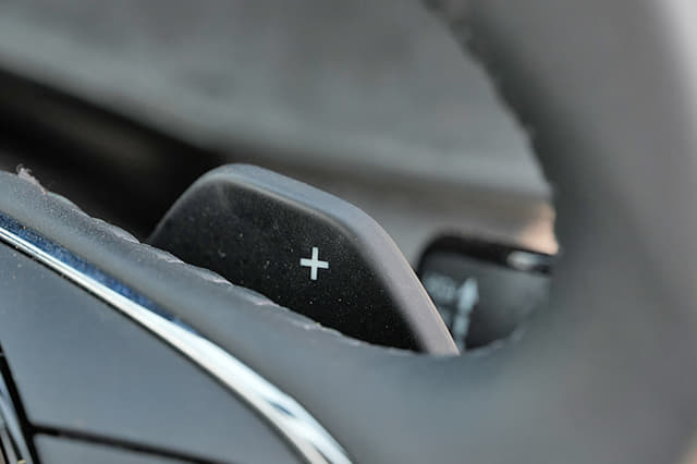 Leather Wrapped Gear Knob  Shift Selector Image - 32850