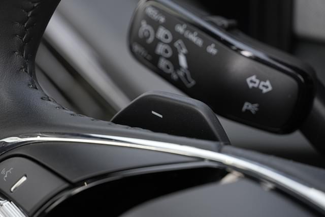 Steering Wheel Image - 3784
