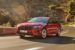 Skoda Octavia Rs Front Left Three Quarter