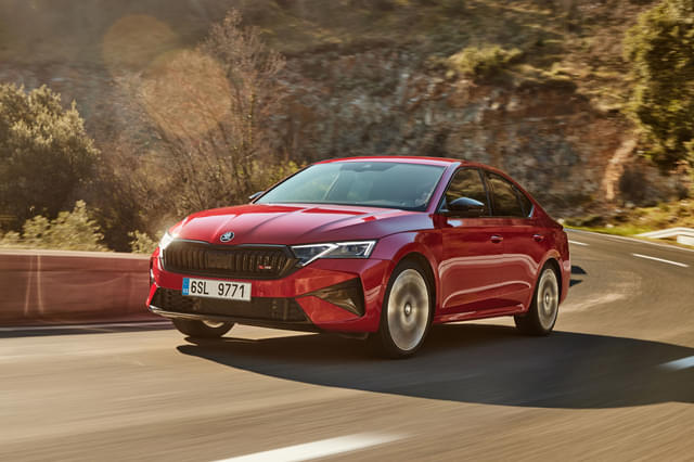 Front Left Three Quarter Image - 17337