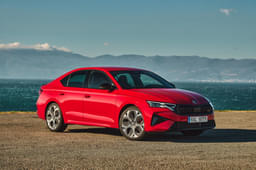 Skoda Octavia Rs Front Left Three Quarter