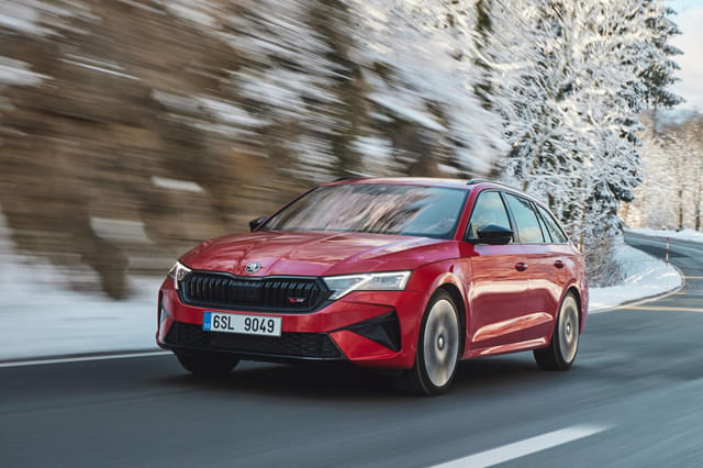 Front Left Three Quarter Image - 17350