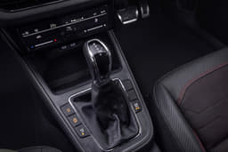 Skoda Slavia facelift Leather Wrapped Gear Knob Shift Selector Skoda Slavia facelift Leather Wrapped Gear Knob Shift Selector