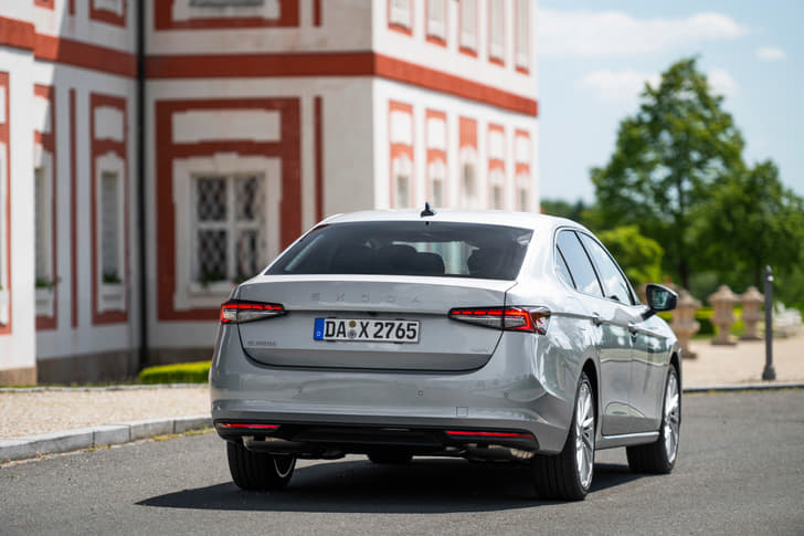 Skoda Superb Rear View Skoda Superb Rear View