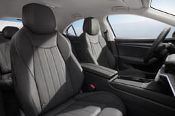 Skoda Superb Front Row Seats