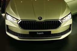 Skoda Superb Grille Skoda Superb Grille