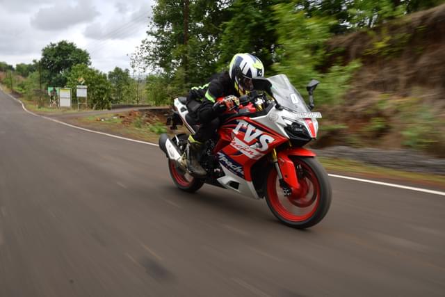 Front Left Three Quarter Image - 27055