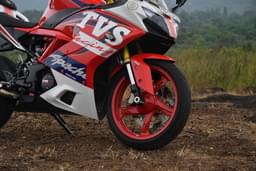 Tvs Apache Rr310 Color Red