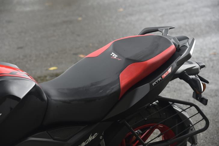 Tvs Apache Rtr 160 4v Color Black