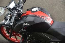Tvs Apache Rtr 160 4v Closed Fuel Lid