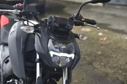 Tvs Apache Rtr 160 4v Front View