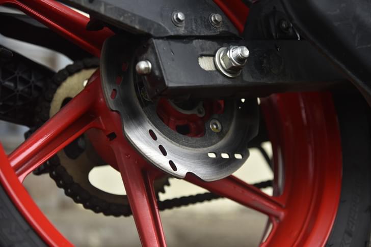 Tvs Apache Rtr 160 4v Color Red