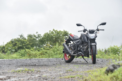  TVS Apache RTR 160 4V
