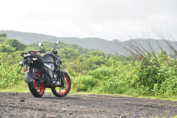 Tvs Apache Rtr 160 4v Rear View