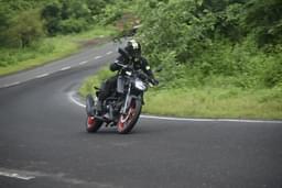 Tvs Apache Rtr 160 4v Front Left Three Quarter