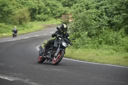 Tvs Apache Rtr 160 4v Front Right Three Quarter