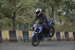 Tvs Apache Rtr 160 Front Left Three Quarter