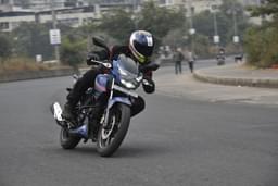 Tvs Apache Rtr 160 Front Right Three Quarter