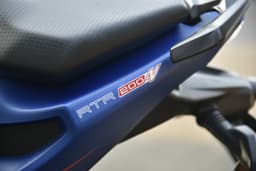 TVS Apache RTR 200 4V Color Blue