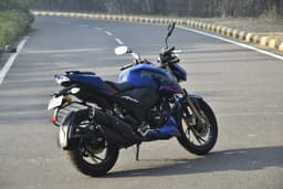 TVS Apache RTR 200 4V Front Right Three Quarter