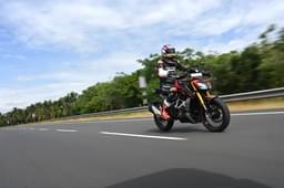 Tvs Apache Rtr 310 Front View