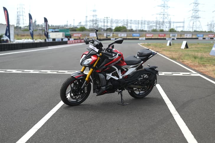 TVS Apache RTR 310 Images