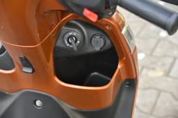 Tvs Jupiter 125 Color Orange