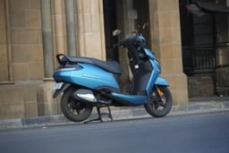 Tvs Jupiter Front Right Three Quarter