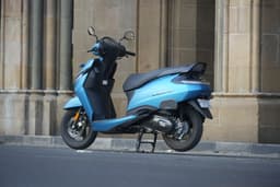 TVS Jupiter Front Right Three Quarter