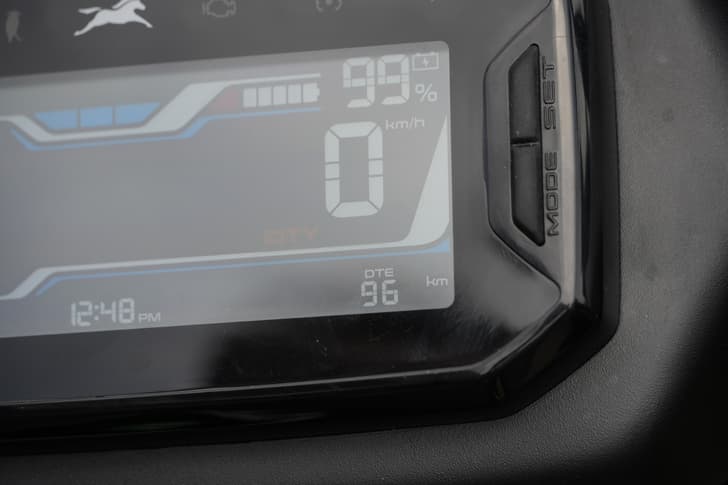 Distance To Empty Display