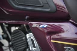 TVS Radeon Color Purple