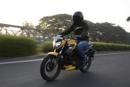 Tvs Raider 125 Front View