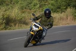 Tvs Raider 125 Color Yellow