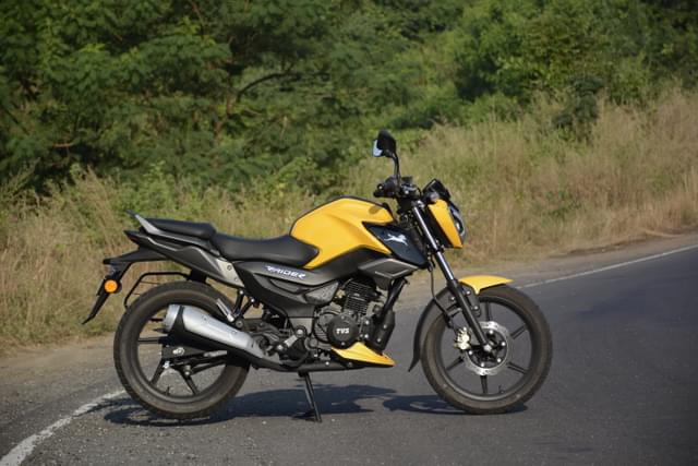 Front Right Three Quarter Image - 27379