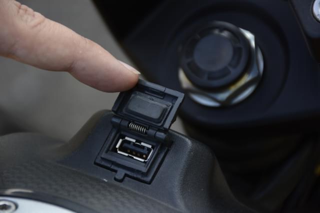 Open Fuel Lid Image - 27477