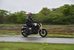 Tvs Ronin Front Right Three Quarter