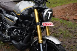 Tvs Ronin Front Right Three Quarter