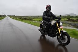 Tvs Ronin Front Right Three Quarter