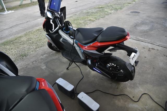 Rear View Image - 27530