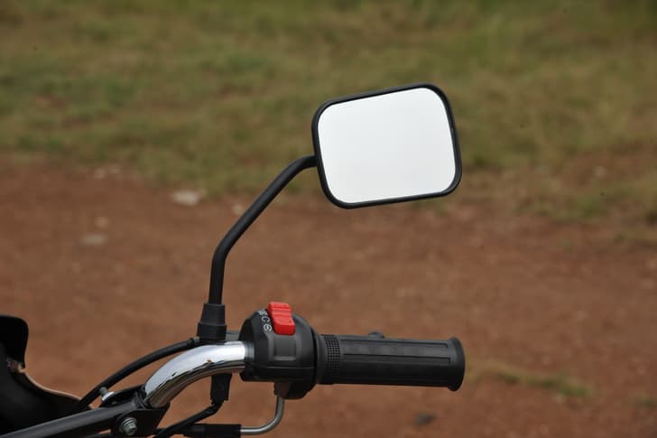 TVS XL 100 Color Black, Chrome