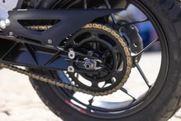 Tvs Apache Rtx 300 Color Black, Gold