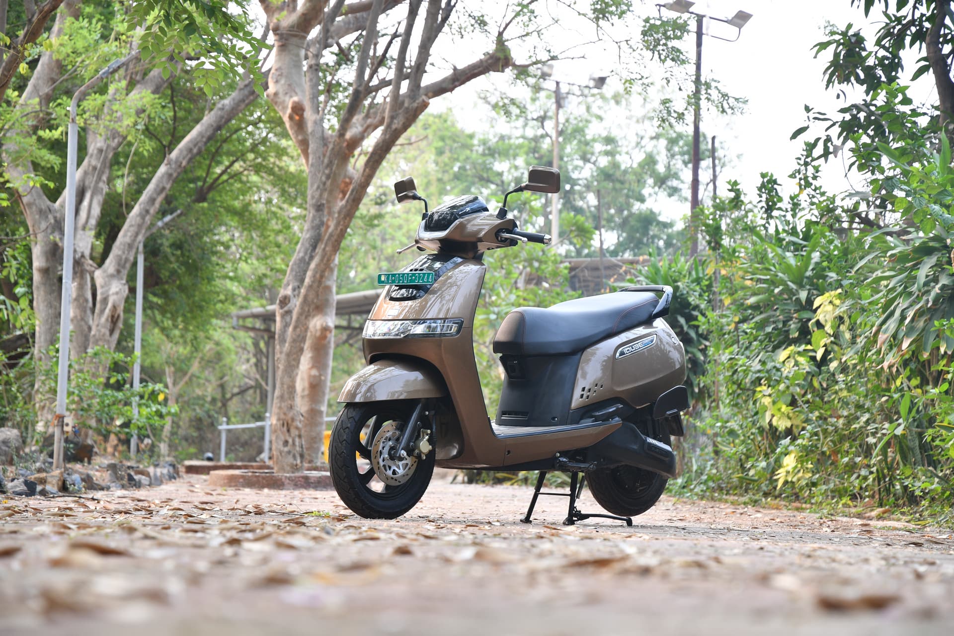 TVS iQube Price, Images, Features, Mileage, Colours & Reviews