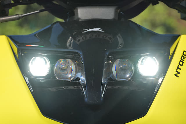 Headlight Image - 30995