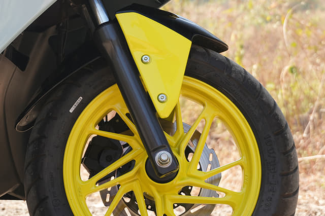 Front Wheels Image - 30987
