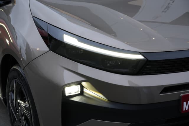 Front View Image - 4792