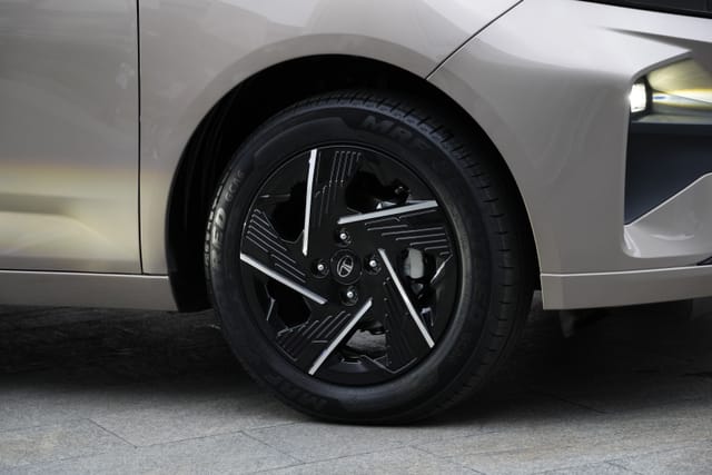 Front Left Three Quarter