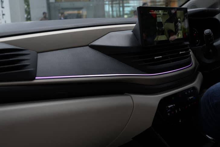 Tata Altroz Dashboard
