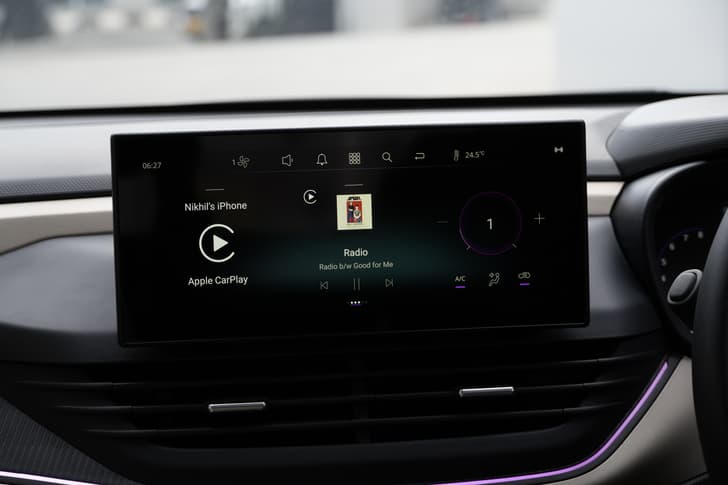 Tata Altroz Dashboard
